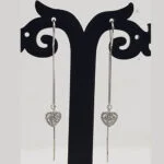 Sui-Dhaga earrings with Heart design