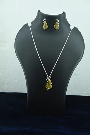 gold plated peacock pendant set