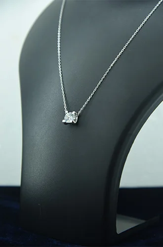 White Diamond necklace