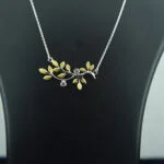 Leafy Pendant Necklace