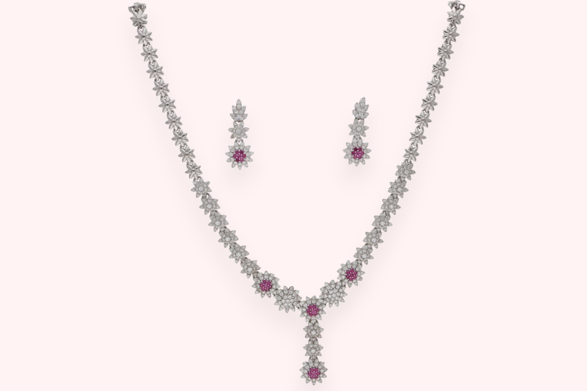 Silver Blooming Flora Necklace